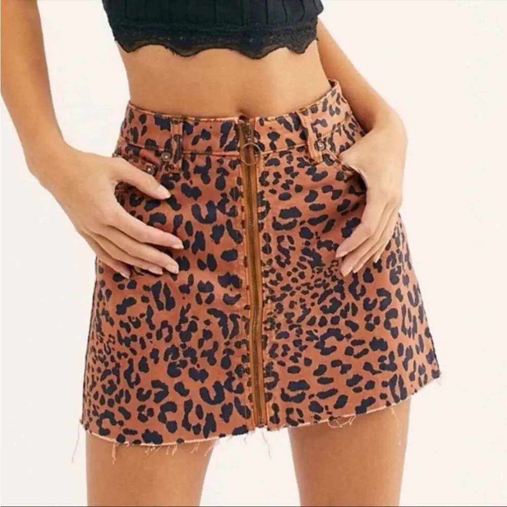 Free People Zip It Up Animal leopard Print Mini Skirt Sz 27